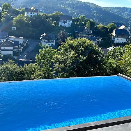 Alte Foersterei - Luxus-fewo Jaegerheim Mit Pool & Sauna アパート ヴィリンゲン